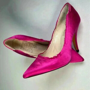 Stunning Pedro Garcia satin pump $150 $435 Size:9 Pedro Garcia